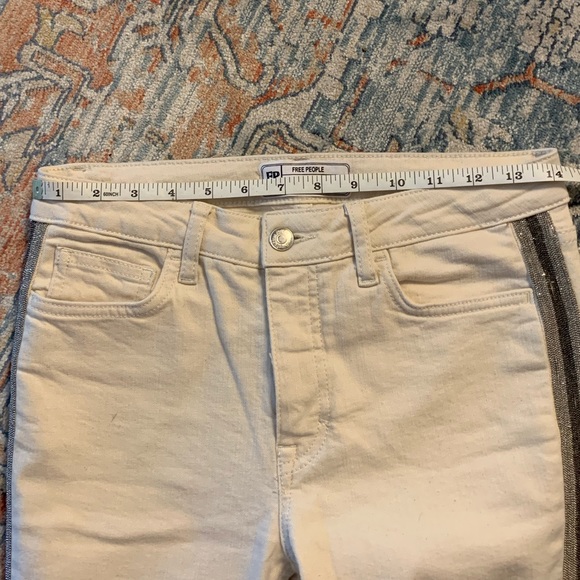 Free people jeans. Size 27. - Picture 3 of 5